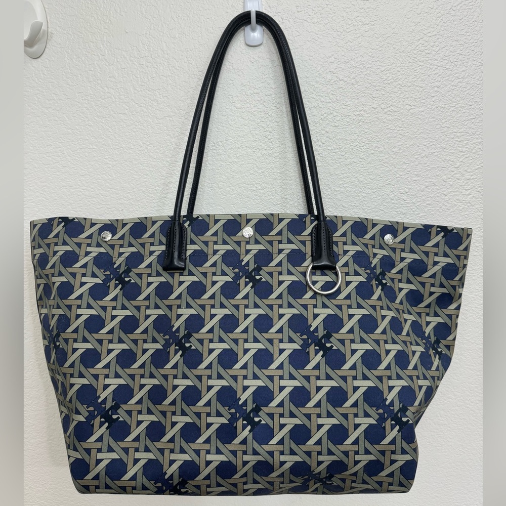 NWOT Tory Burch Basketweave Tote Navy